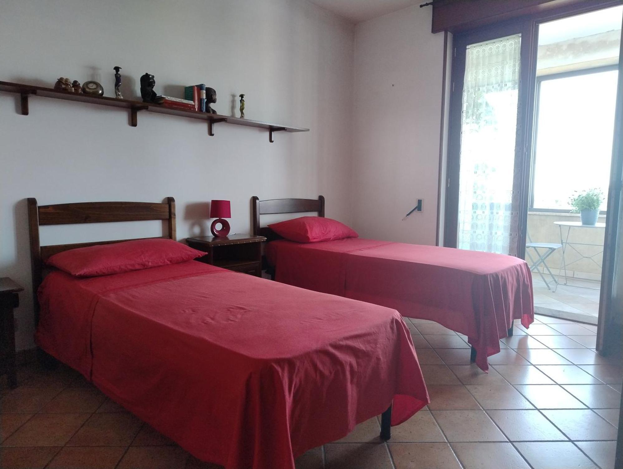 Favolosa Casa Con Terrazza, Idromassaggio, Cortile E Garage Auto Каровиньо Экстерьер фото
