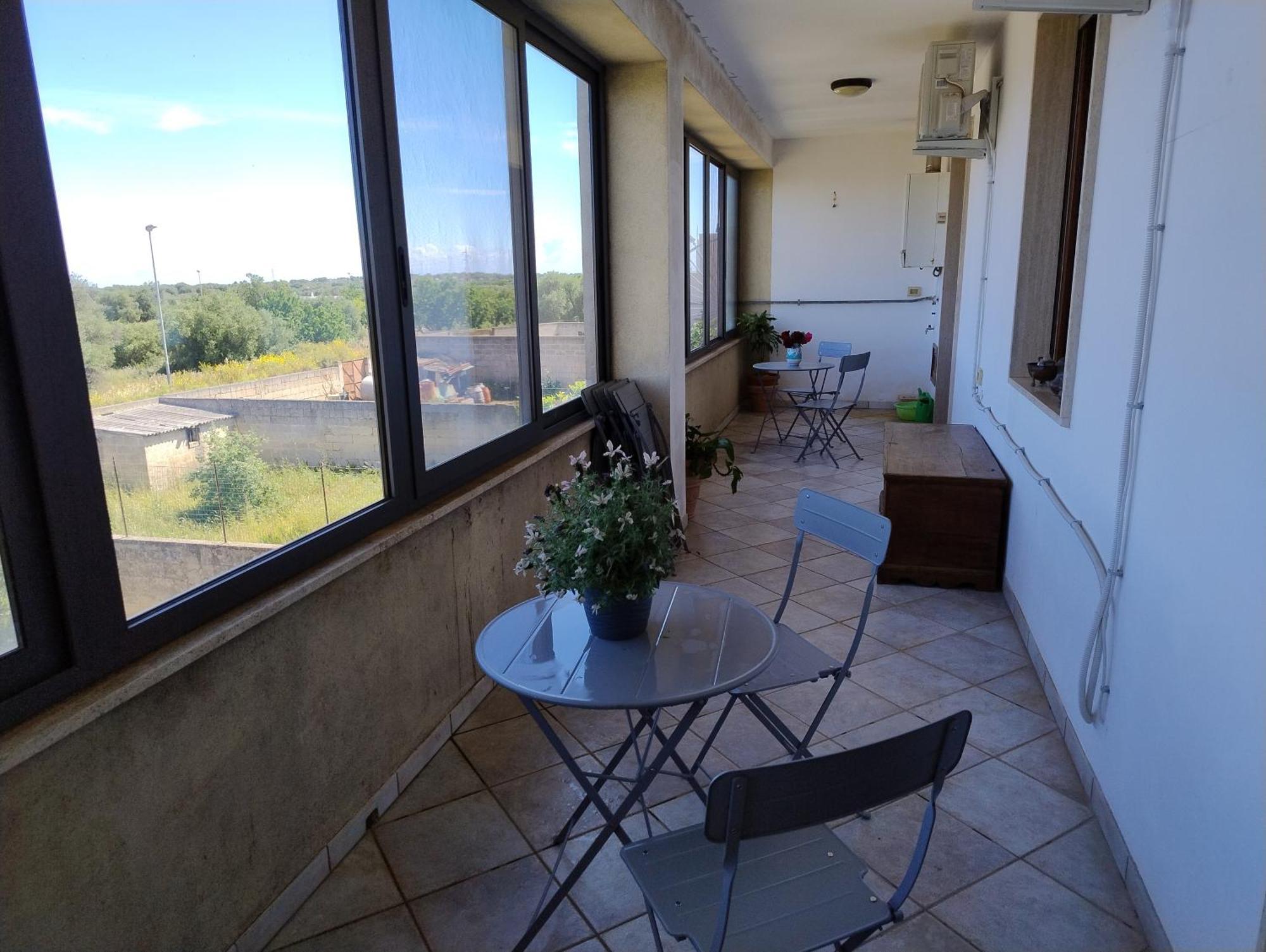 Favolosa Casa Con Terrazza, Idromassaggio, Cortile E Garage Auto Каровиньо Экстерьер фото